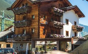 Alpen Hotel Chalet